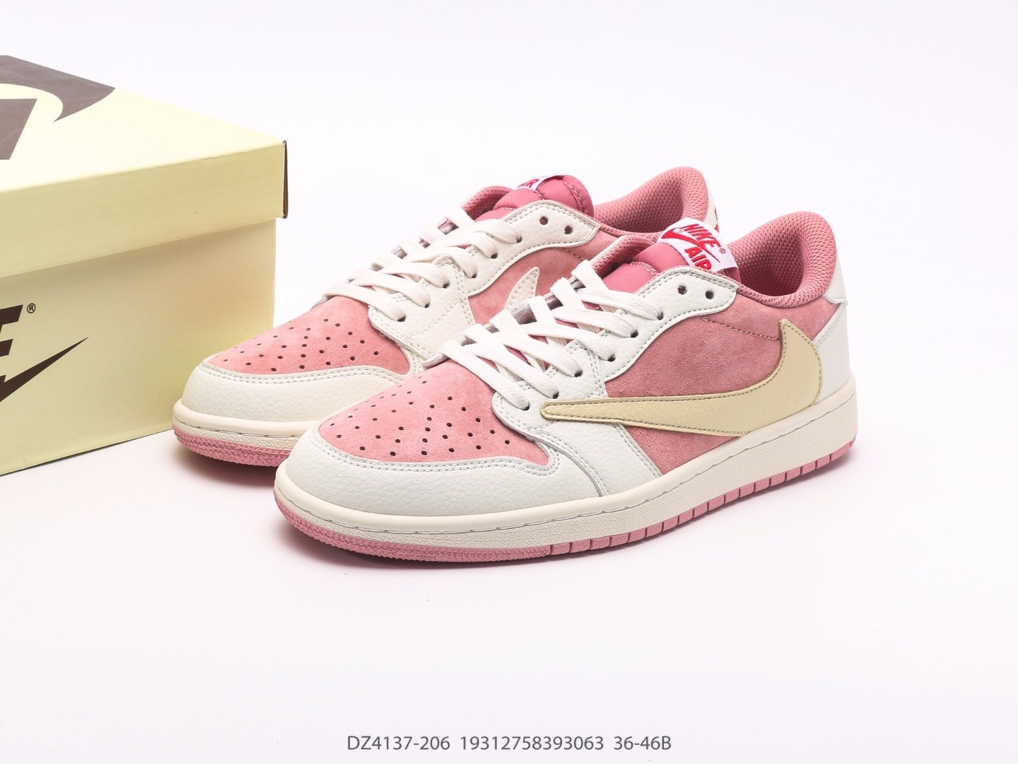 Travis Scott × Nike Air Jordan 1 Low OG SP 
