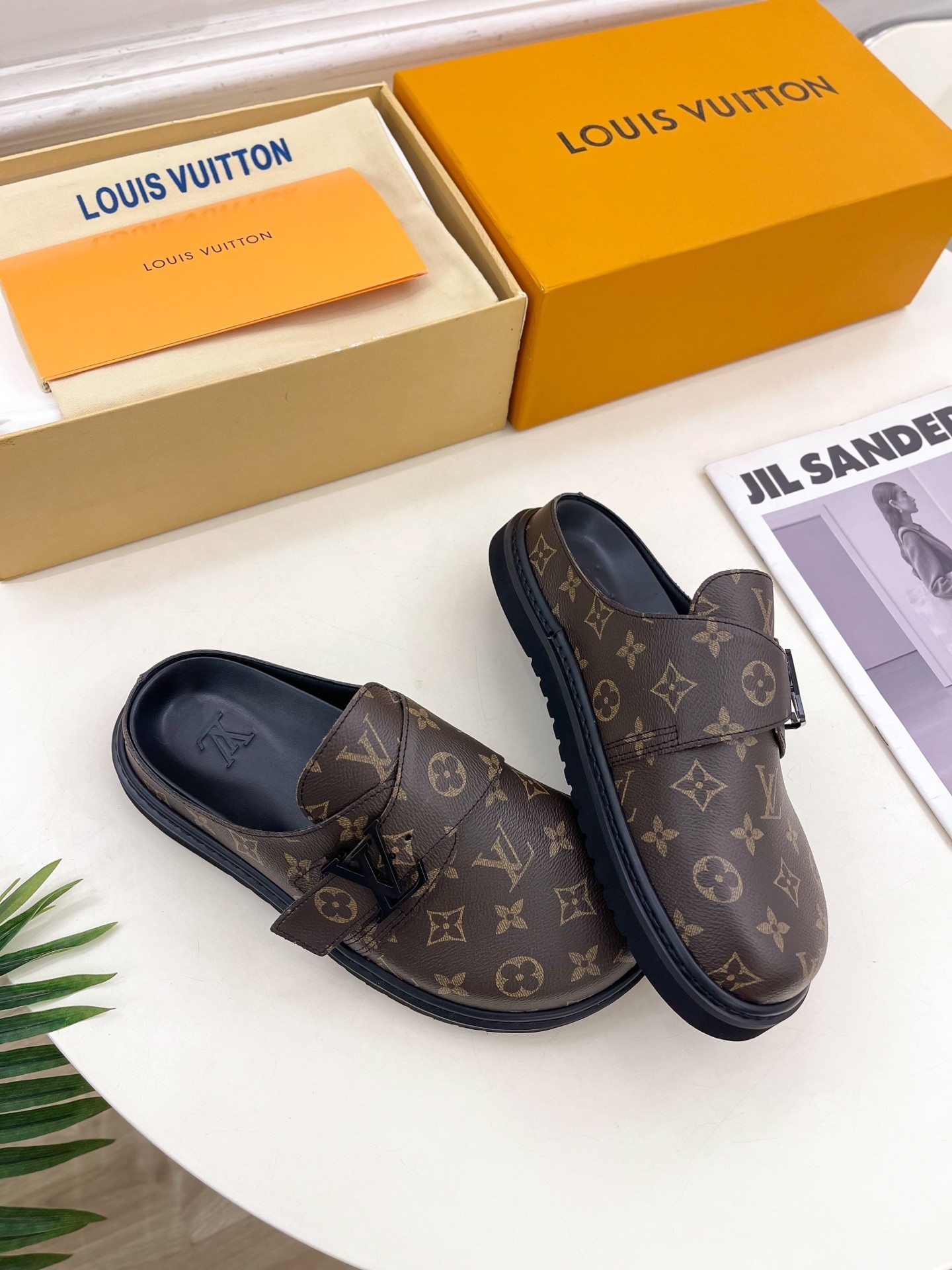 【LOUIS VUITTON】COSY COMFORT サンダル