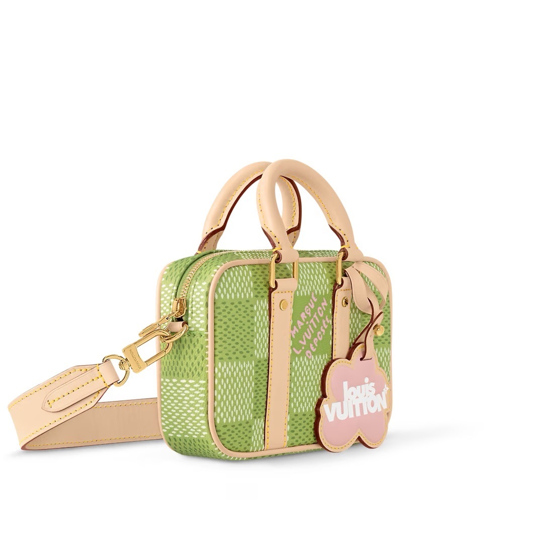 【LOUISVUITTON】【こだわりのディテール♪】ルイヴィトンナノポルトドキュマン N40643