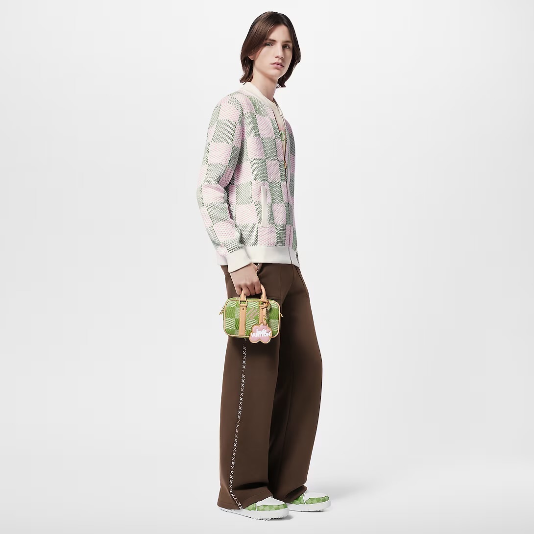 【LOUISVUITTON】【こだわりのディテール♪】ルイヴィトンナノポルトドキュマン N40643