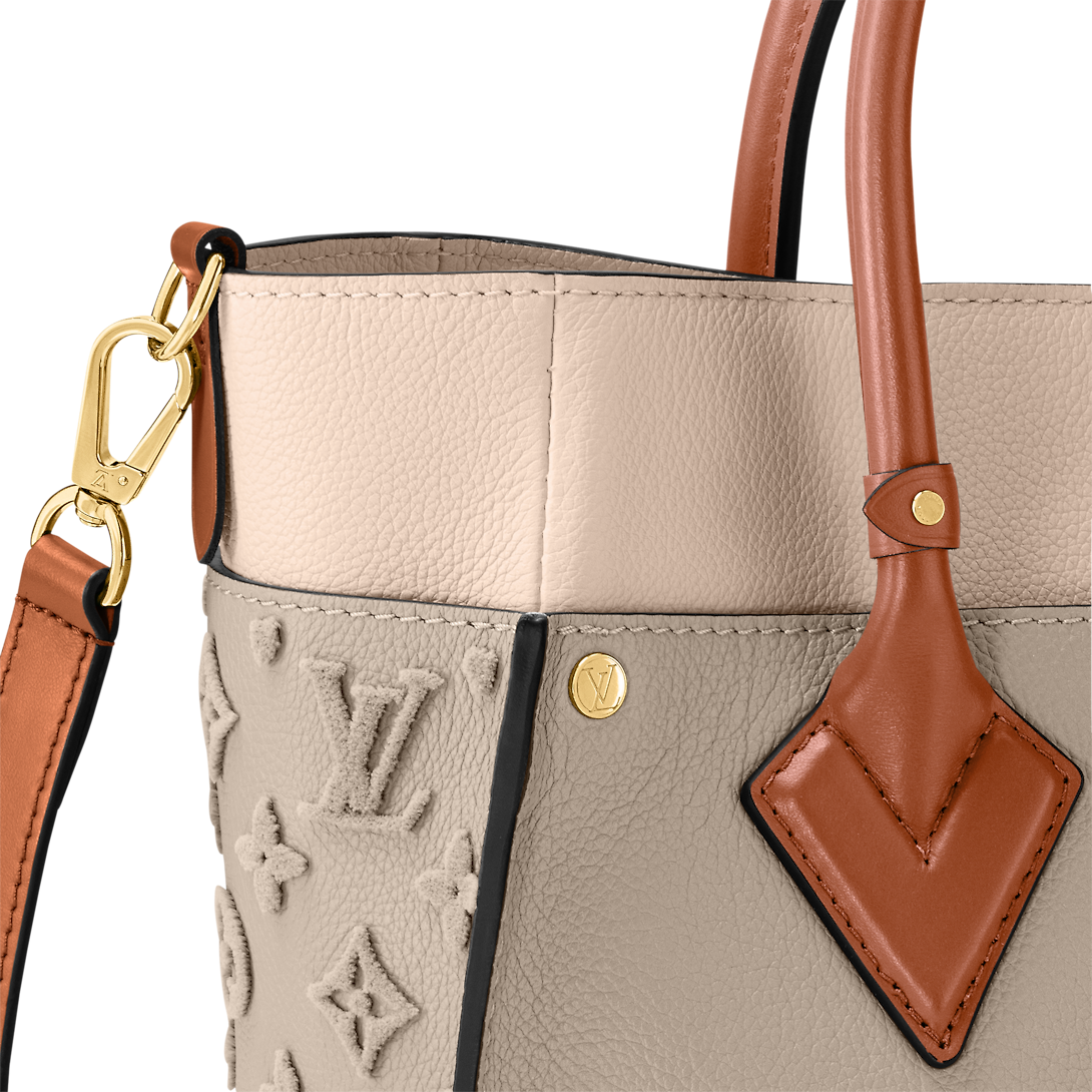 LOUIS VUITTON ルイヴィトン ON MY SIDE ミディアムバッグ