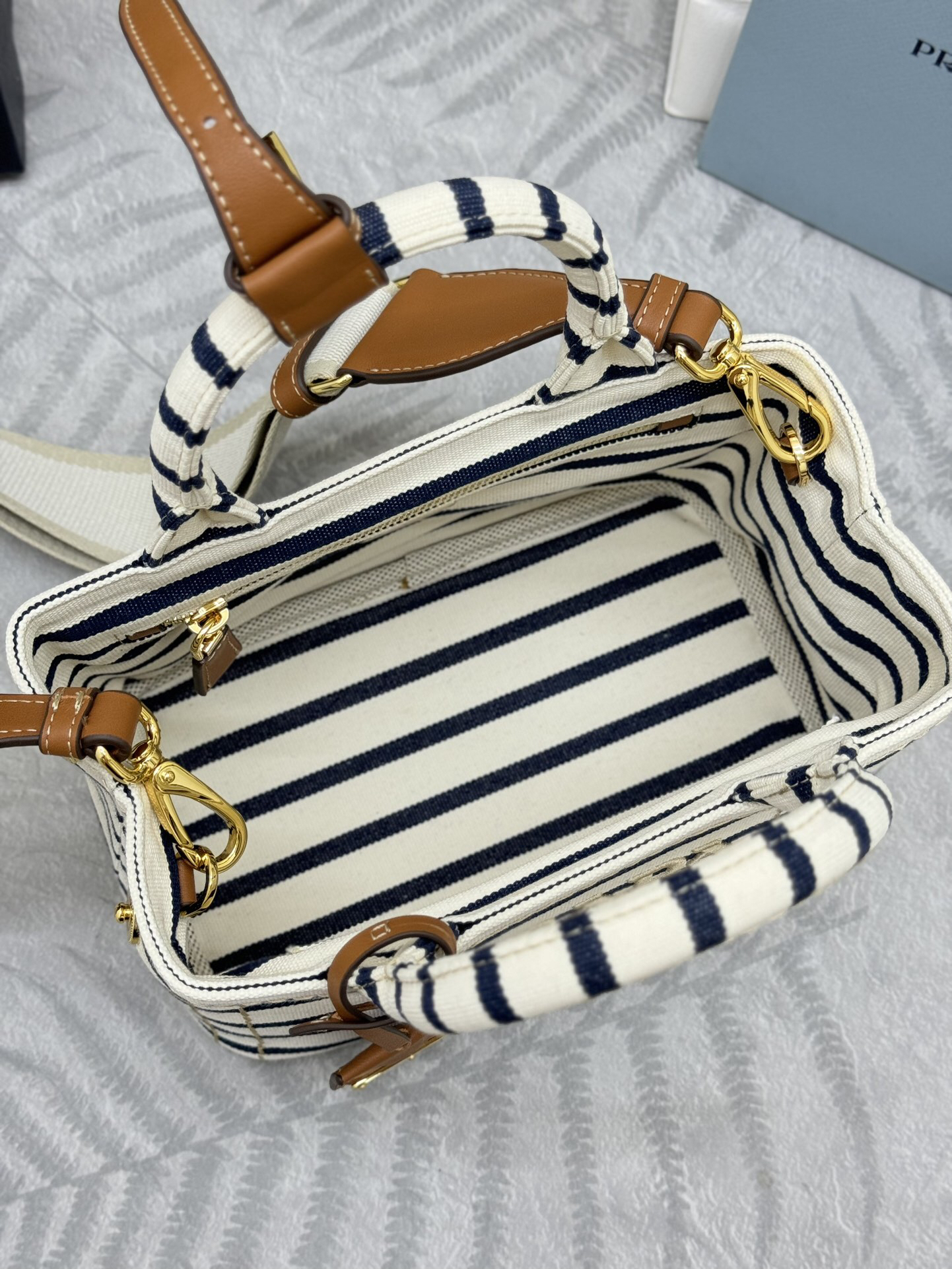 【国内発送★PRADA】ストライプ コットンキャンバス ミニバッグ