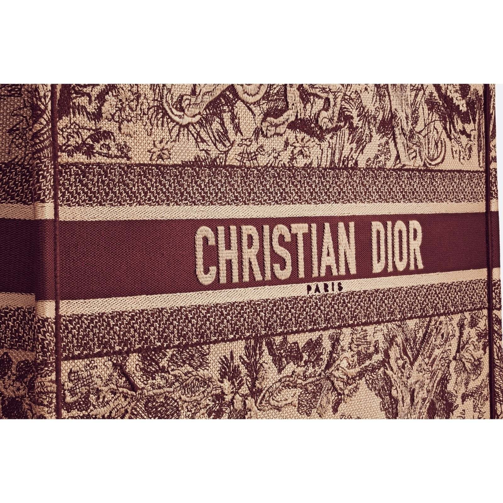 【DIOR】入手困難！セレブ芸能人御用達?ロゴ アニマル 刺繍 バッグ トート 選べる4色
