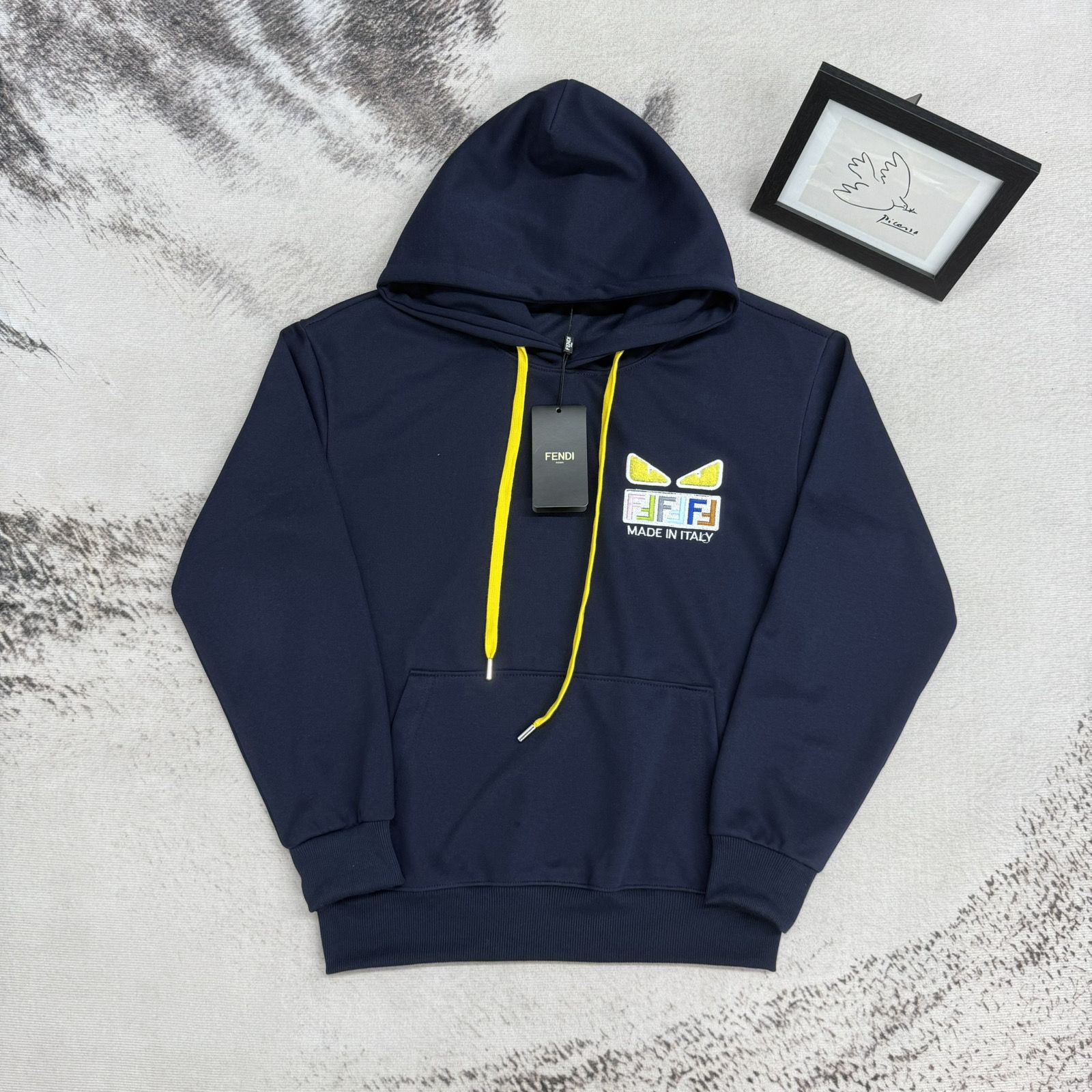 【FENDI旗艦店】フェンディ パーカー 男女兼用 ご好評に付き再入荷！