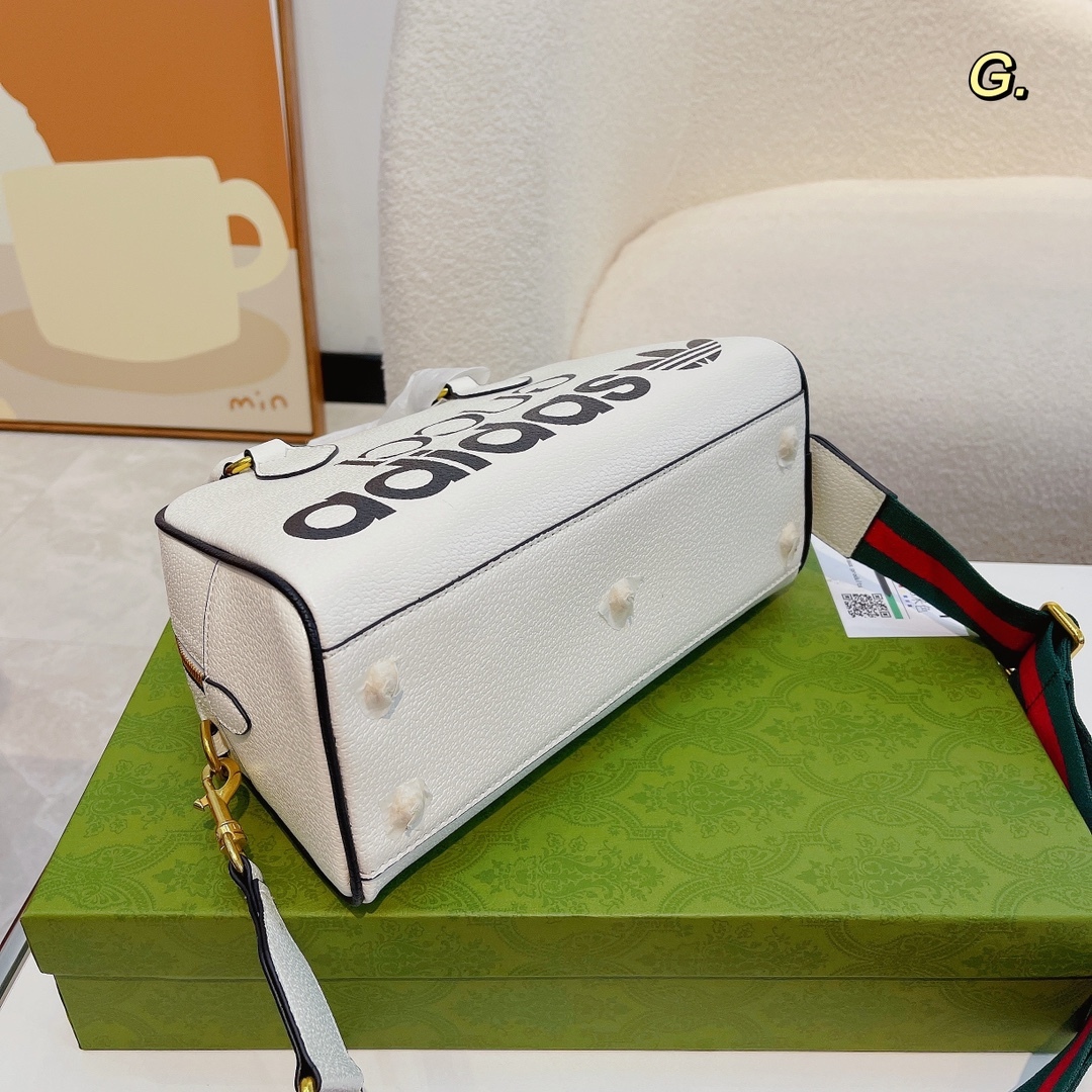 ADIDAS X GUCCI ミニ ダッフルバッグ 28 X 16 X 12CM
