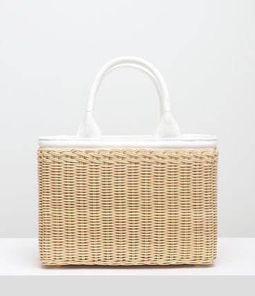 PRADA かごバッグ