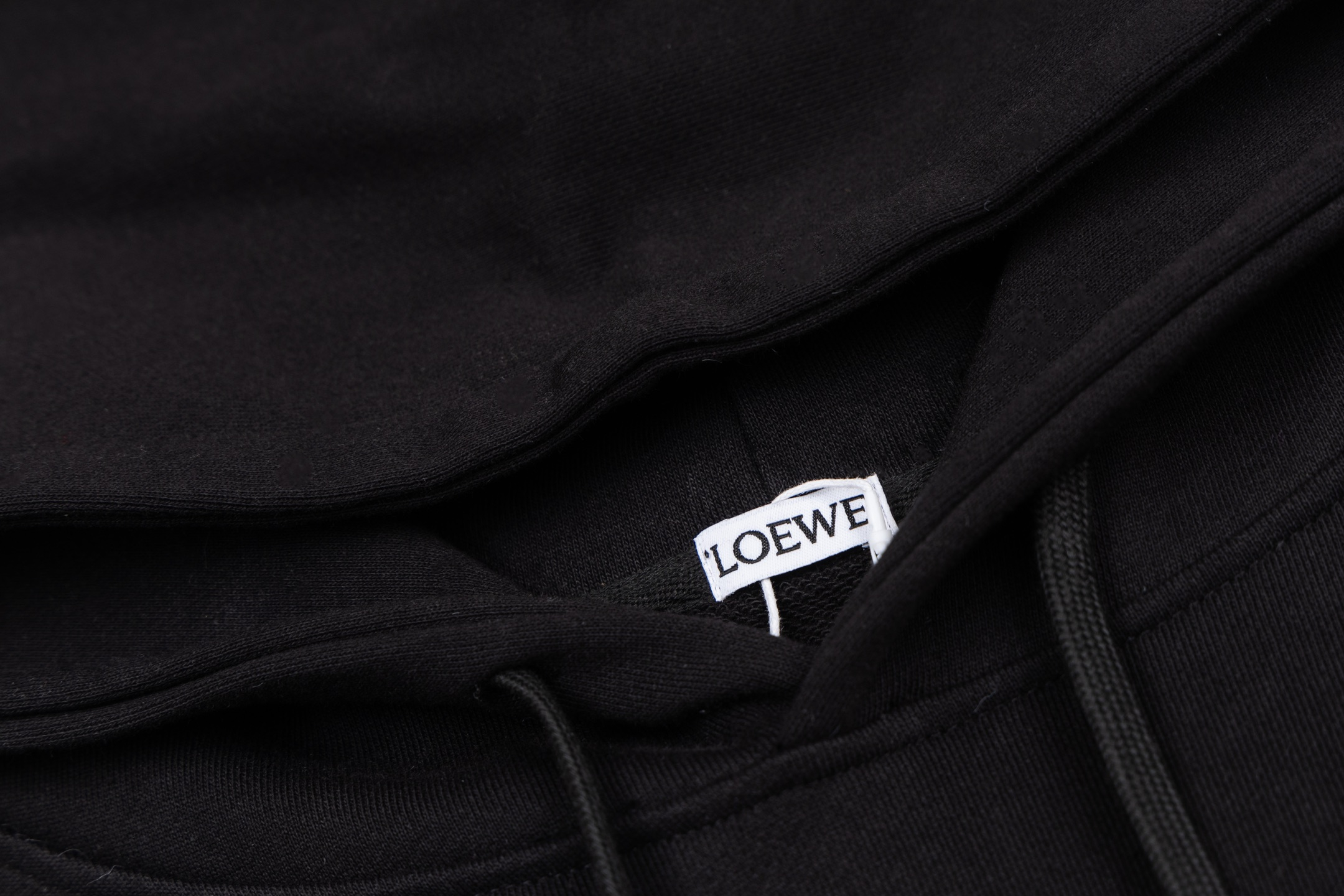 【LOEWE】刺繍パーカー