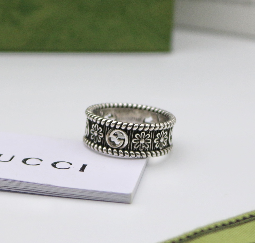 GUCCI インターロッキングG シルバーリング