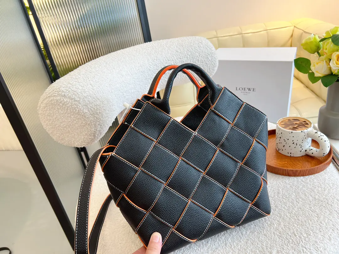 Loewe かごバッグ レザー ベジタブル バスケット