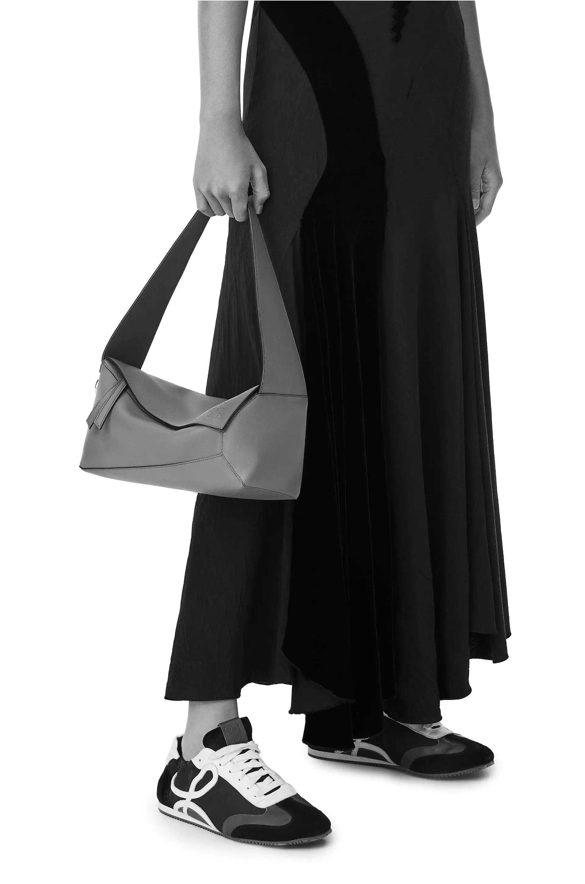 [国内即発] LOEWE Puzzle hobo ショルダーバッグ