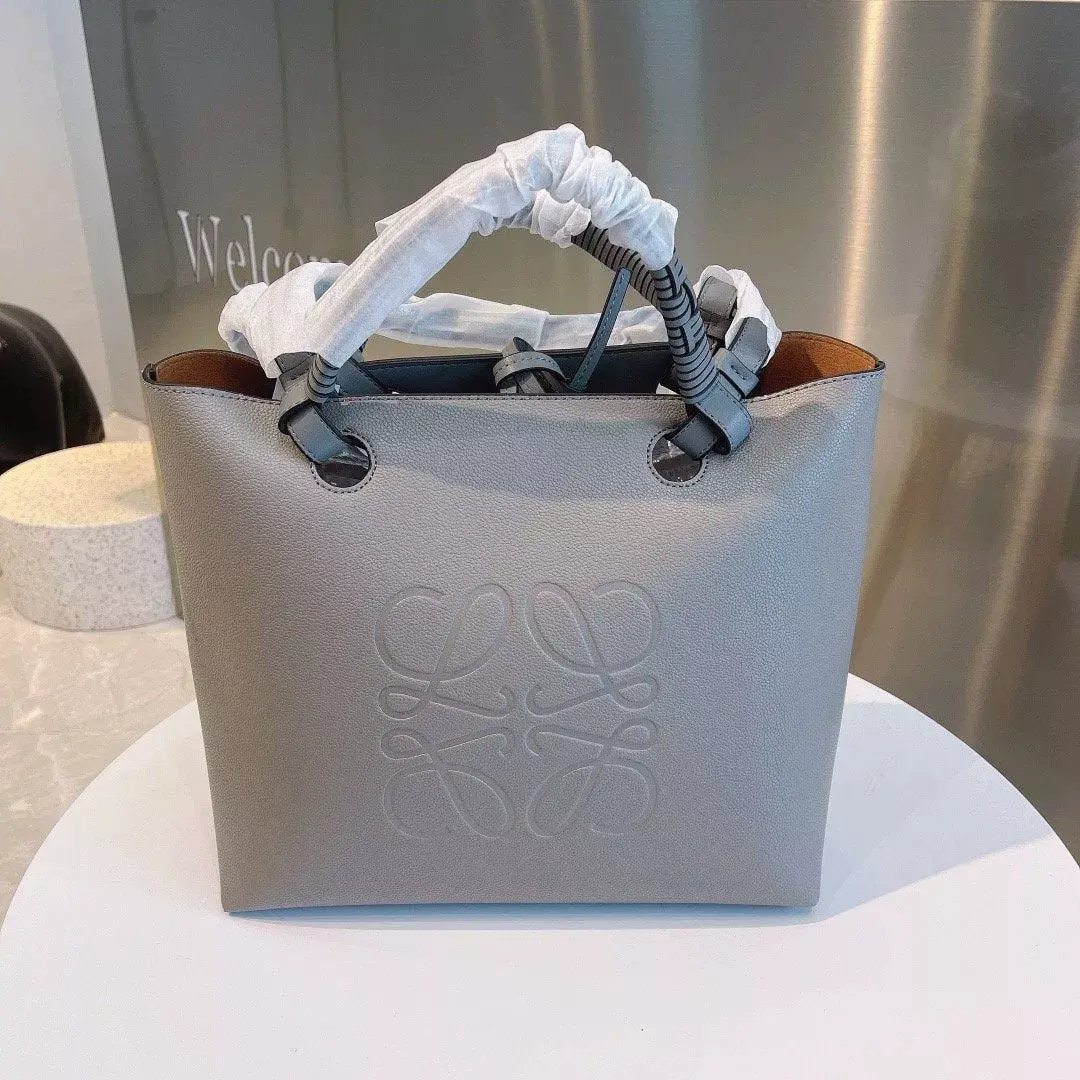 [ロエベ]アナグラム トートバッグ スモール クラシックカーフ-3色