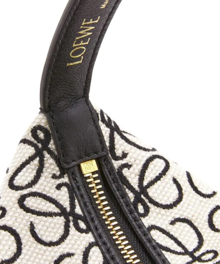 LOEWE☆スモール Cubiバッグ☆Anagramジャカード&カーフスキン (LOEWE/ショルダーバッグ・ポシェット) 71059471