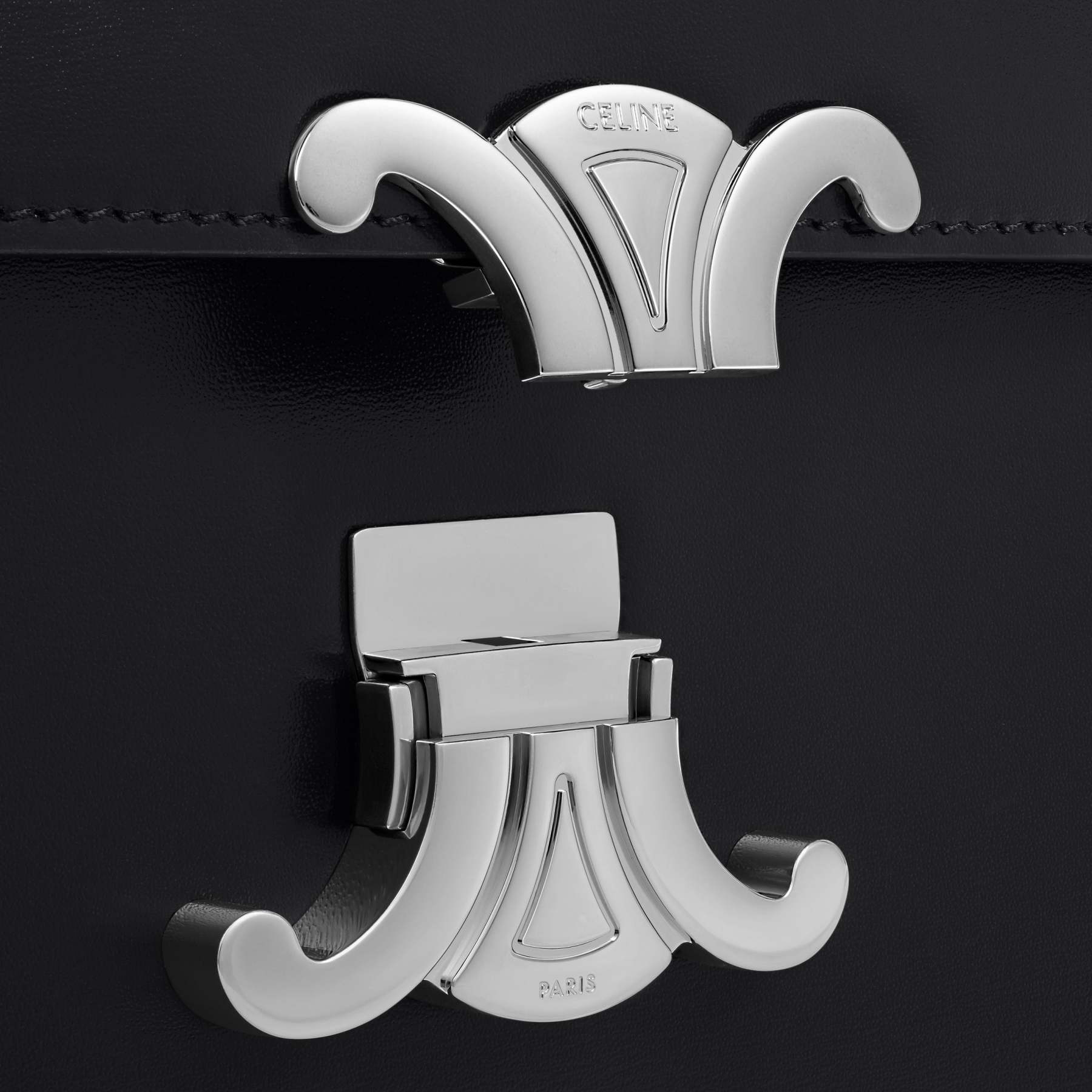 ミディアム CELINE ローラ バッグ / シャイニーカーフスキン