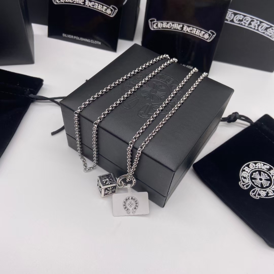 【Chrome Hearts 】クロムハーツ  ダイスペンダント ネックレス