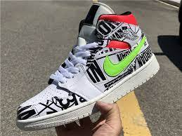 NIKE ナイキ AIR JORDAN 1 MID 'OVER-PRINT LOGOS' エア ジョーダン ワン ミッド オーバー プリント ロゴス メンズ スニーカー WHITE/BLACK-GREEN-RED ホワイト/ブラック-グリーン-レッド【海外展開 日本未入荷】