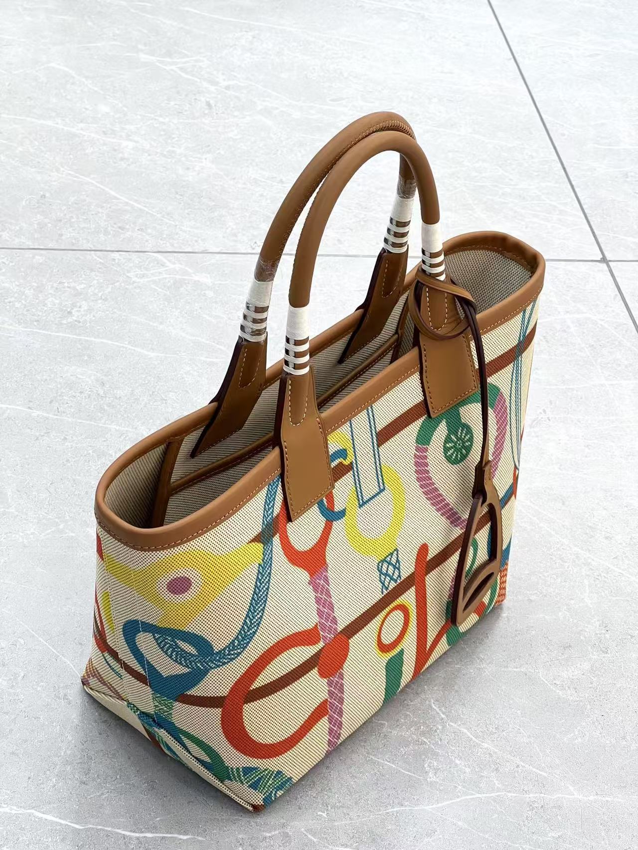 ★可愛いデザイン♪【HERMES】 スティープル 25★