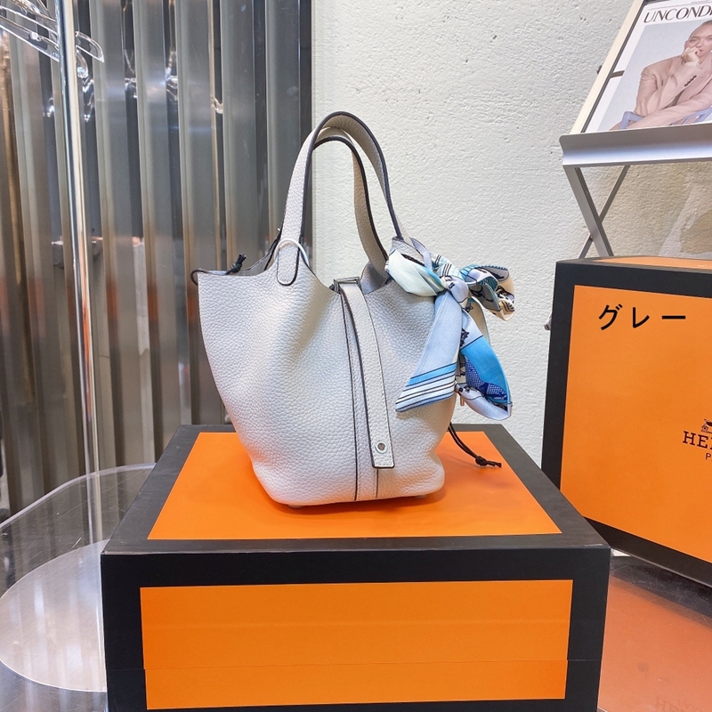 Hermes エルメス ☆ 2021年最新なクラシックな Picotin 20 手提げ袋