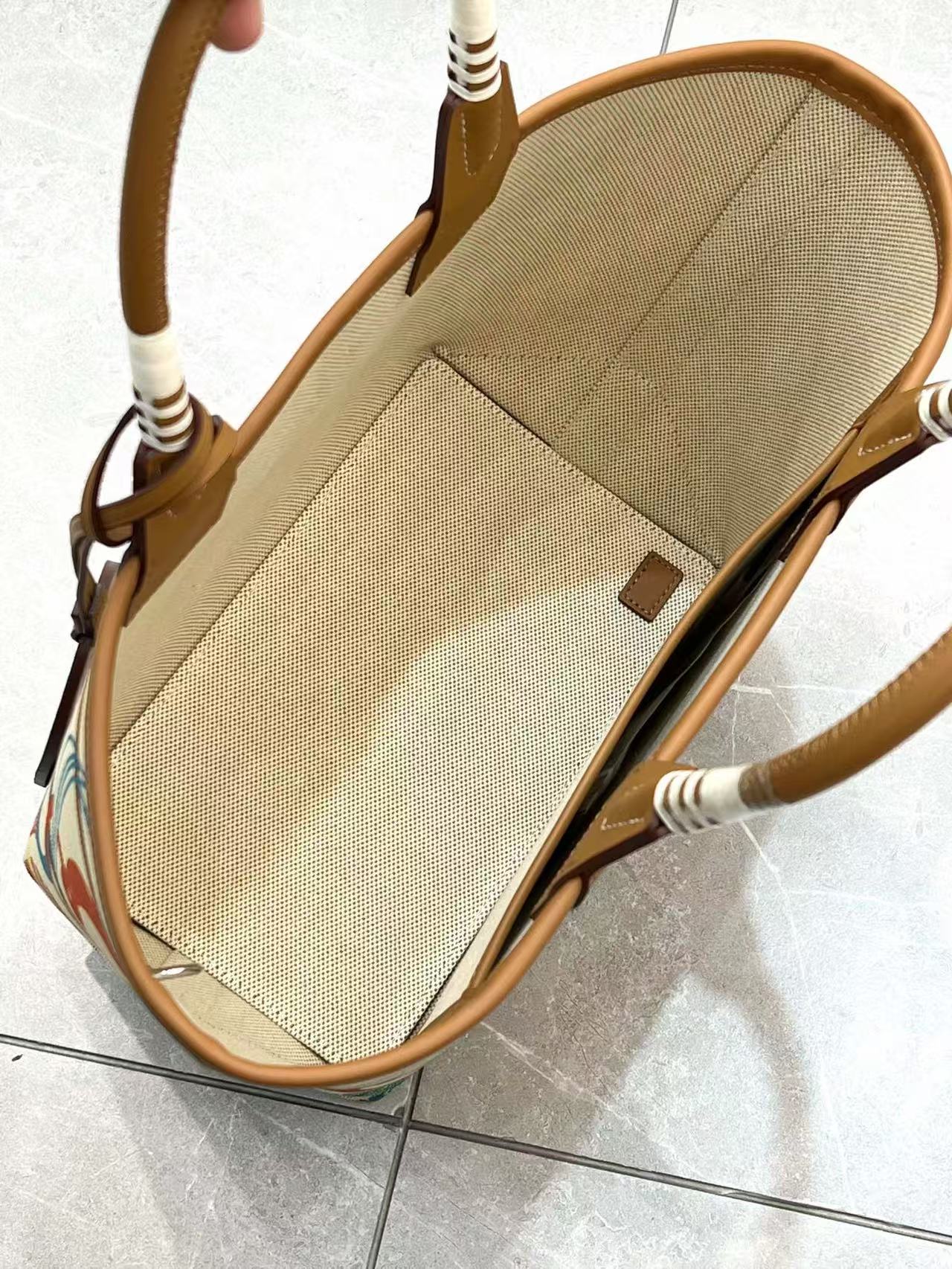 ★可愛いデザイン♪【HERMES】 スティープル 25★