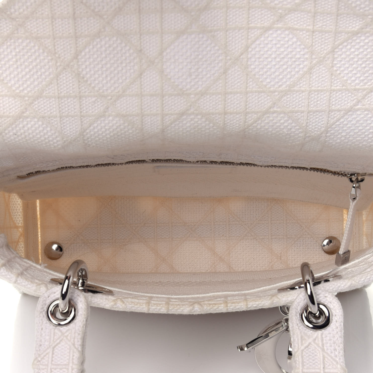 【DIOR】雑誌掲載！完売必至！憧れのMedium Lady D-Lite Bag！ 刺繍キャンバス グレー バッグ