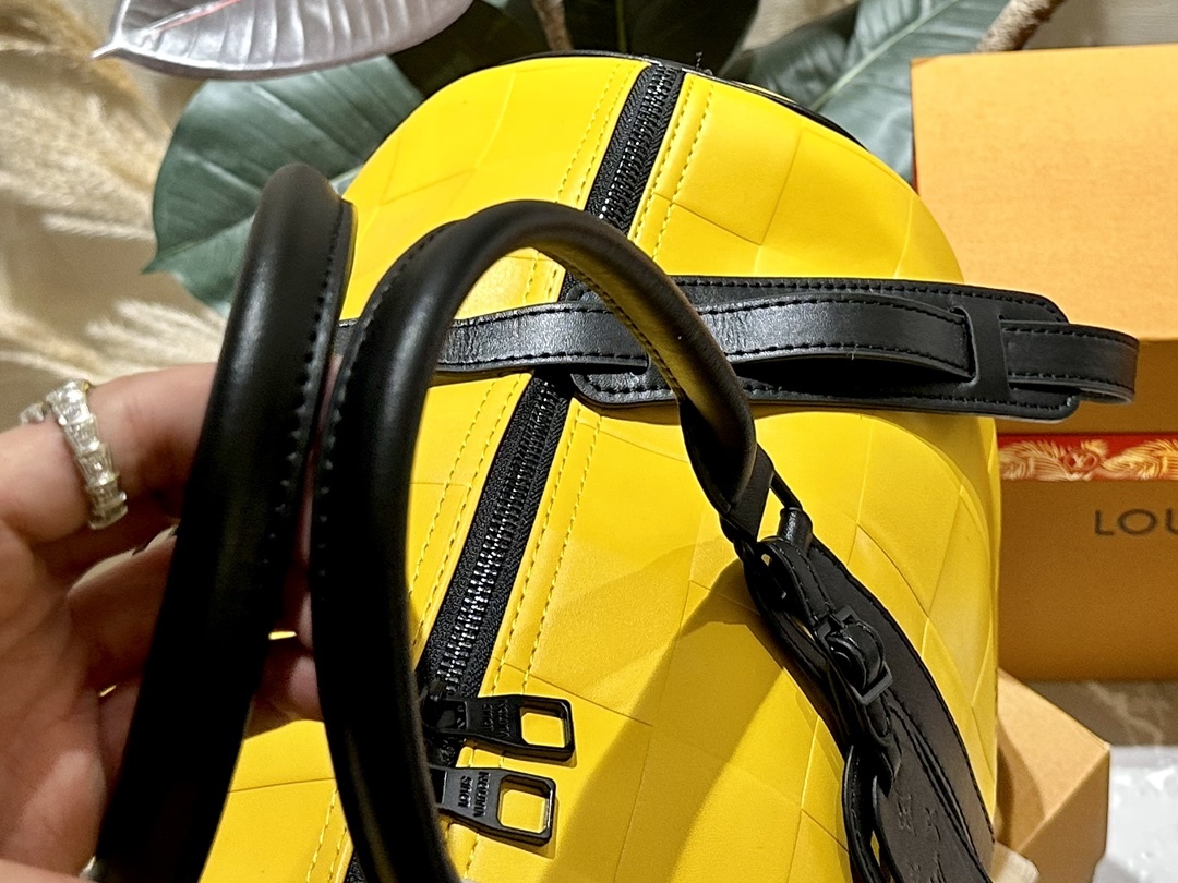 【LOUIS VUITTON】キーポルトラベルバッグ