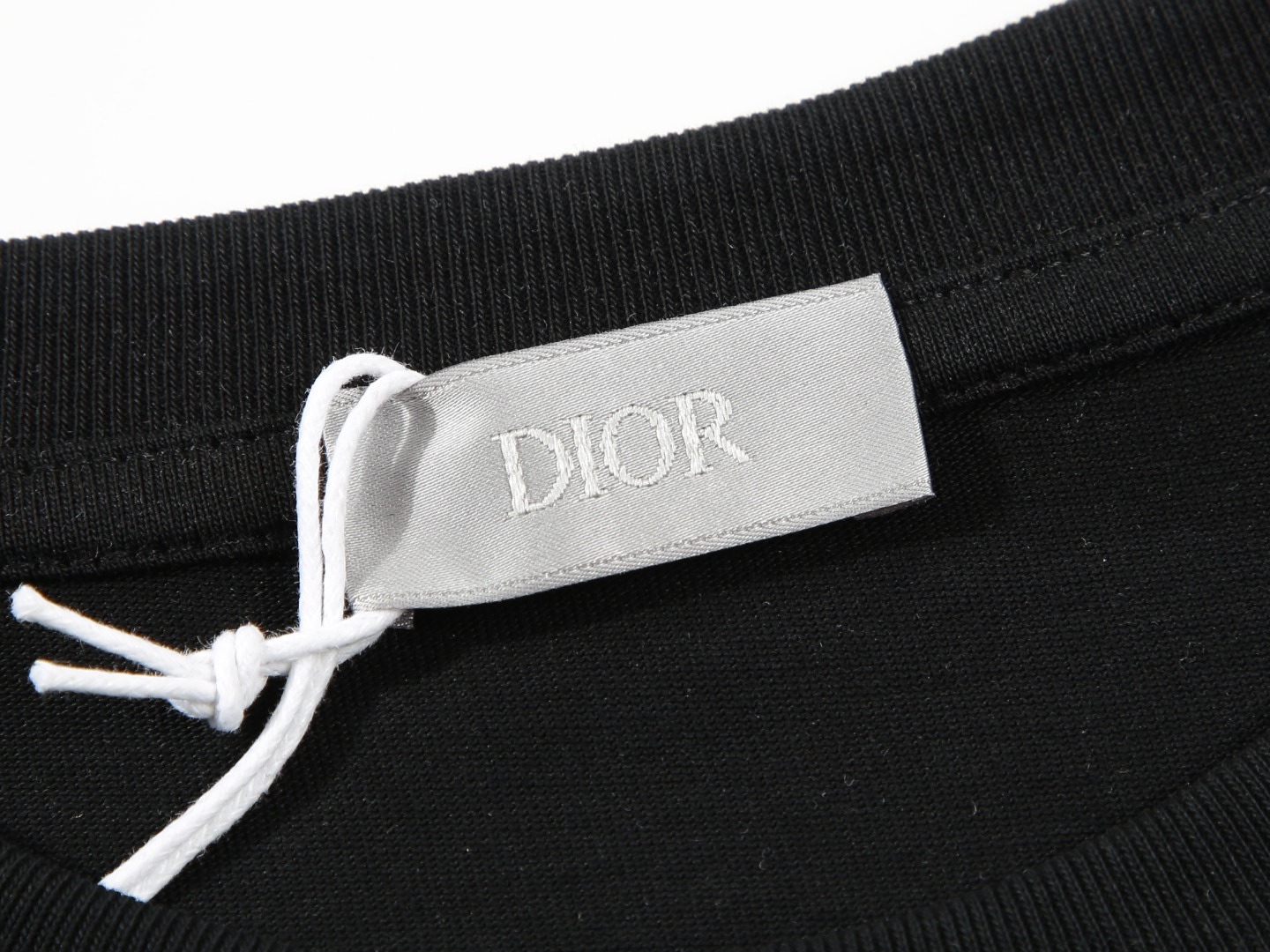 【DIOR旗艦店】ディオール 半袖Tシャツ ご好評に付き再入荷！