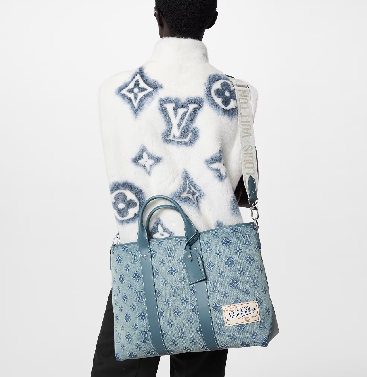 Louis Vuitton バッグ《Weekend》ブルー レザー ロゴ 直営店 M22537