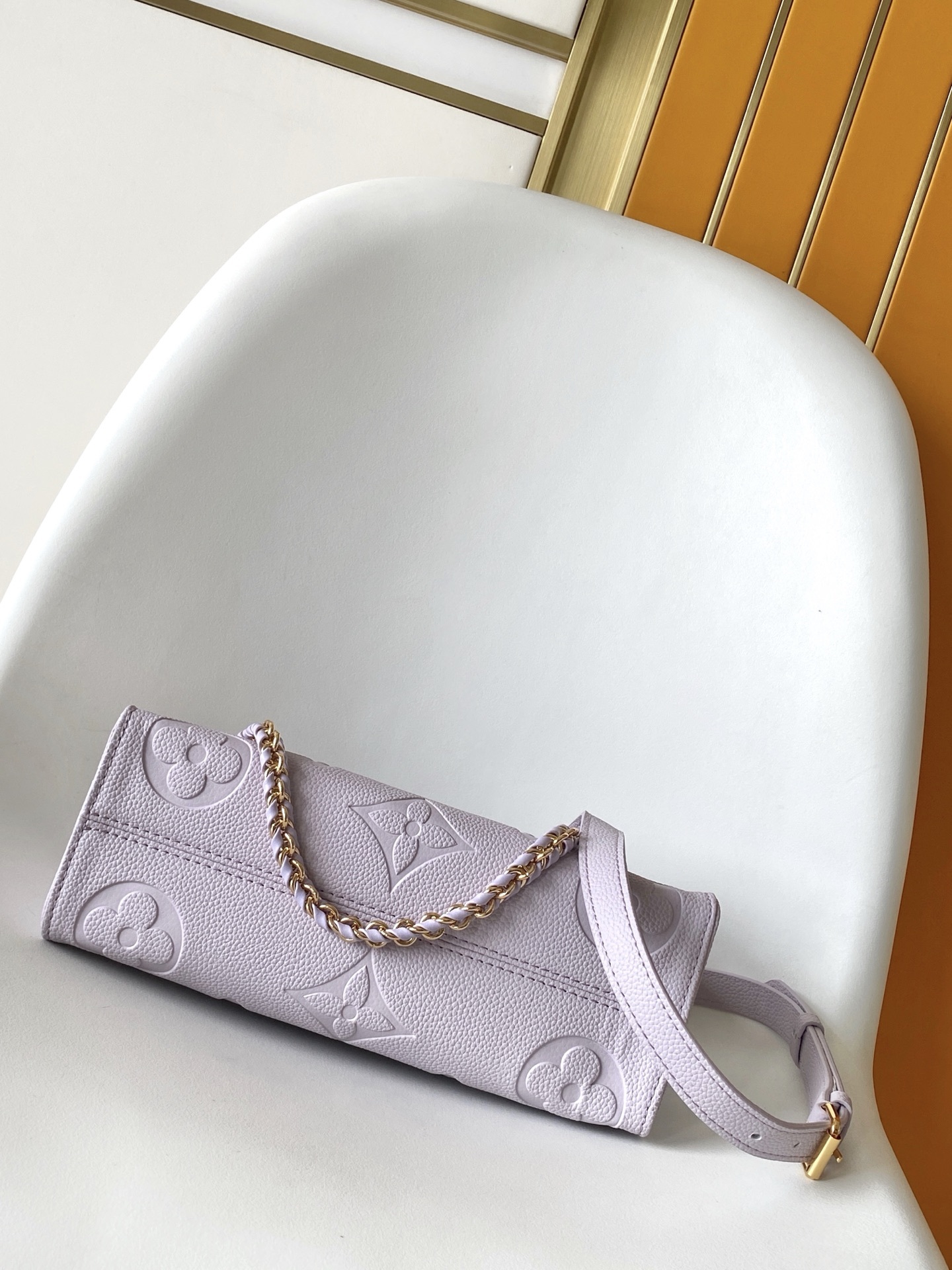 【存在感あって大人可愛い】◆Louis Vuitton◆オンザゴーEW