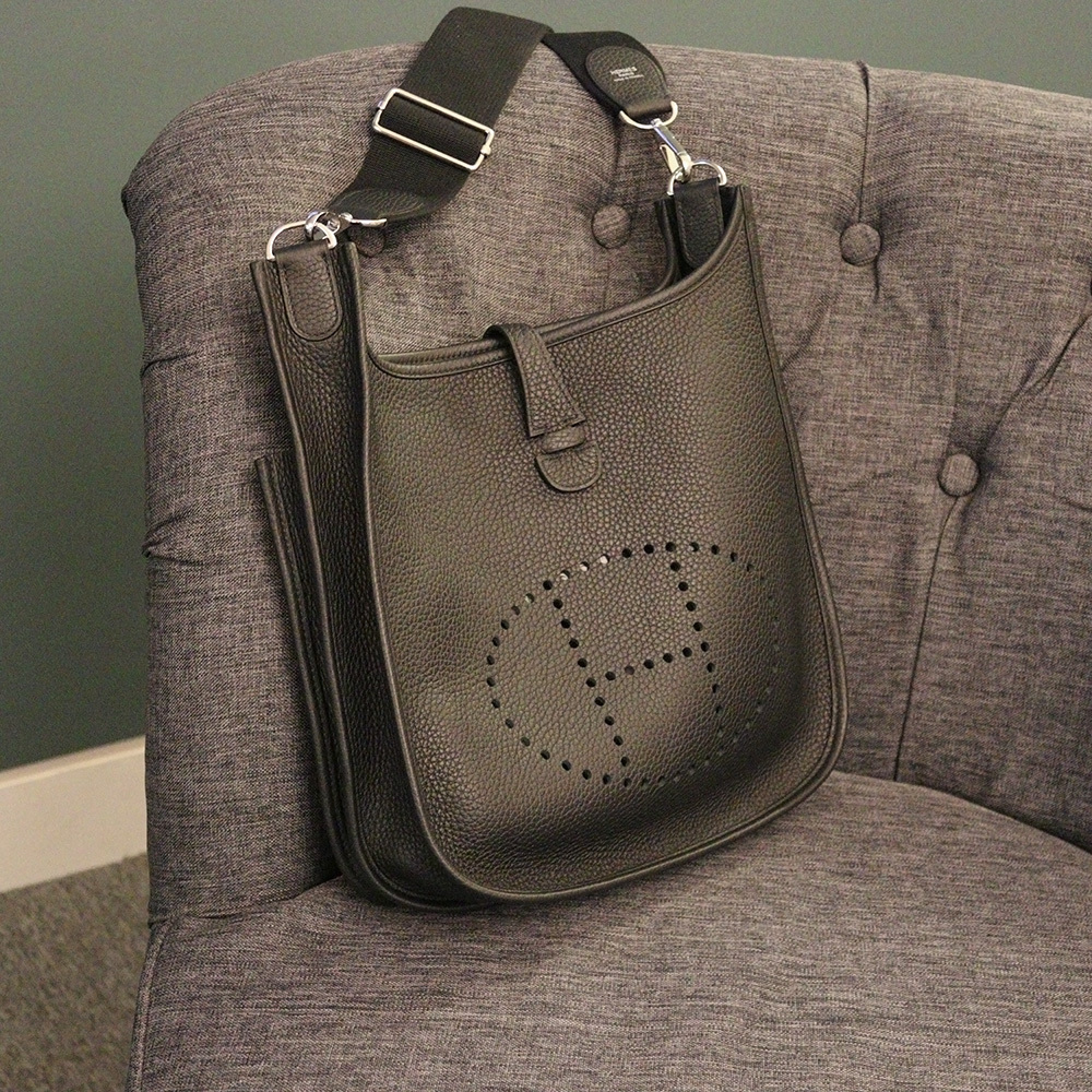 入手困難☆完売必至HERMES エルメス Evelyne III 29 エブリンPM