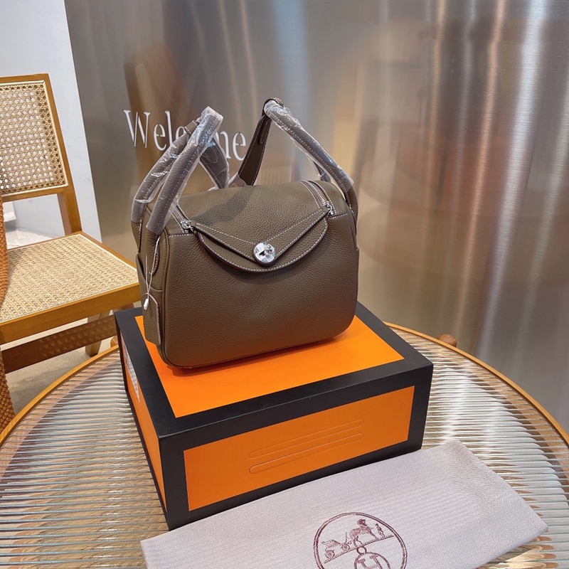 Hermes エルメス ☆ 2021年最新なクラシックな lindy ショルダーバッグ 手提げ袋 肩掛け