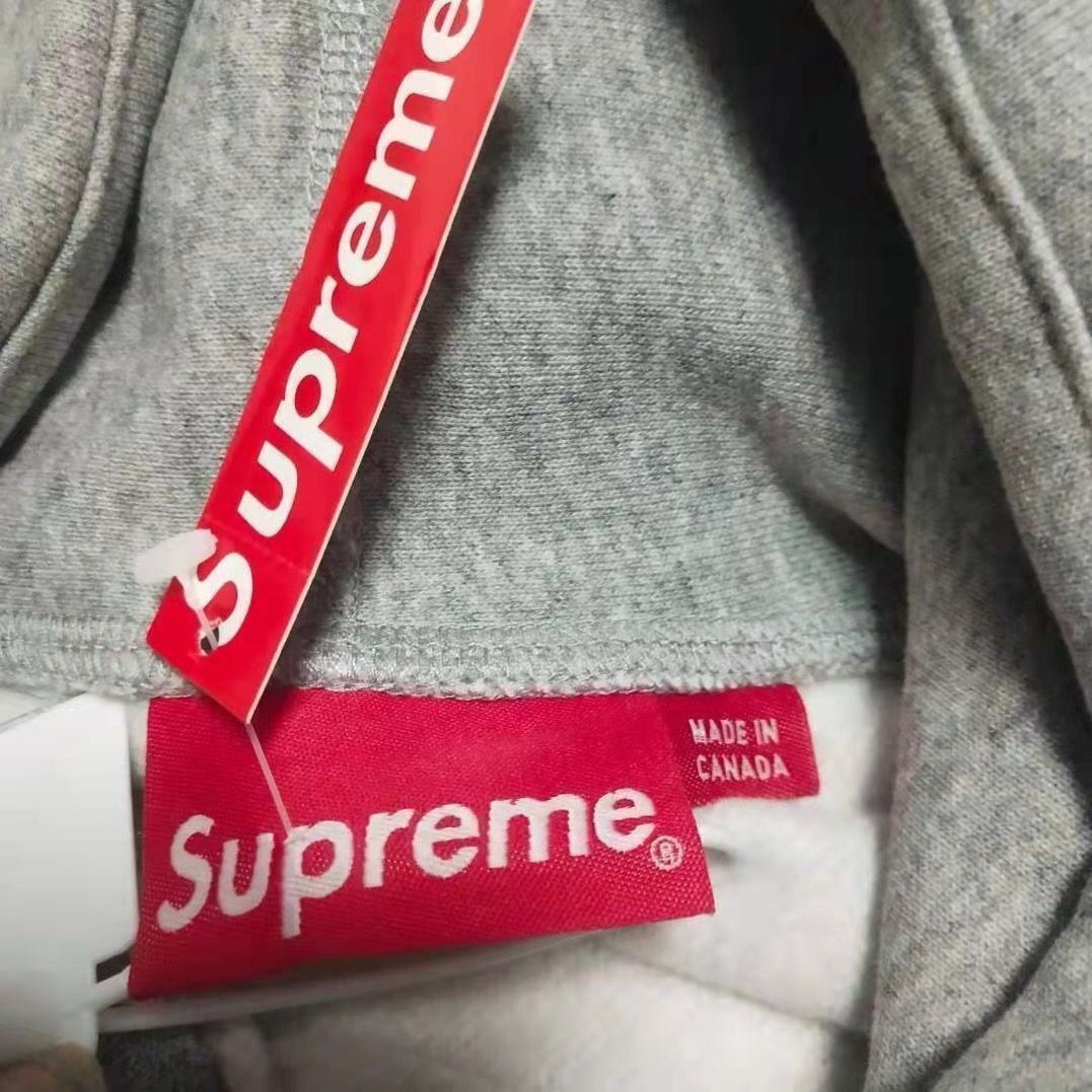 【SUPREME旗艦店】 パーカー 男女兼用 ご好評に付き再入荷！