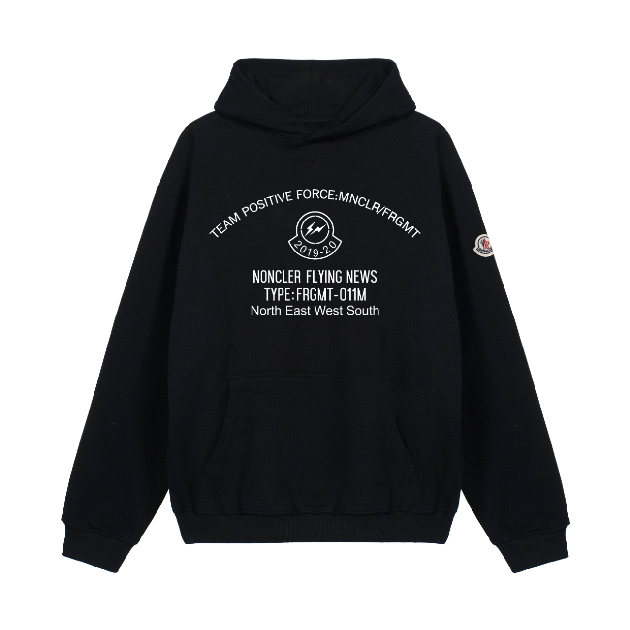 【MONCLER】プリントパーカー