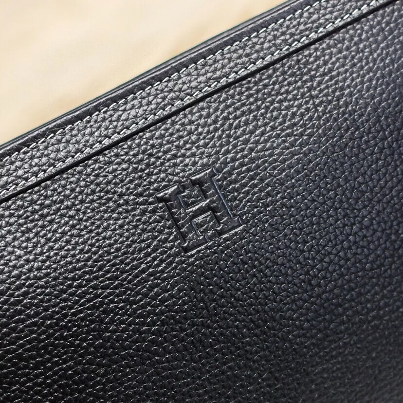【HERMES 公式旗艦店】エルメス クラッチバッグ 当日出荷 好評に付き再入荷！26*16*4CM