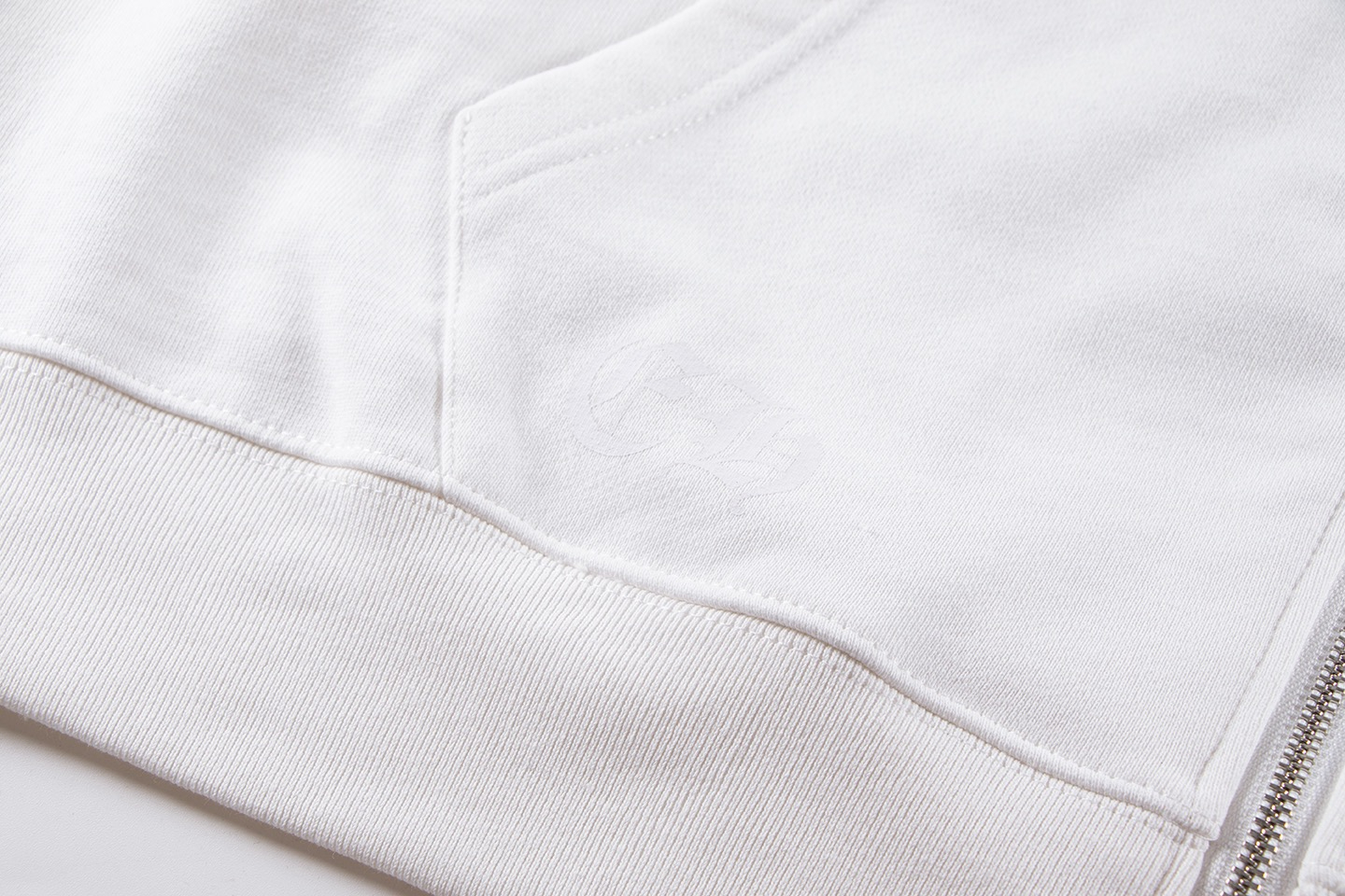 【CHROME HEARTS】パーカー