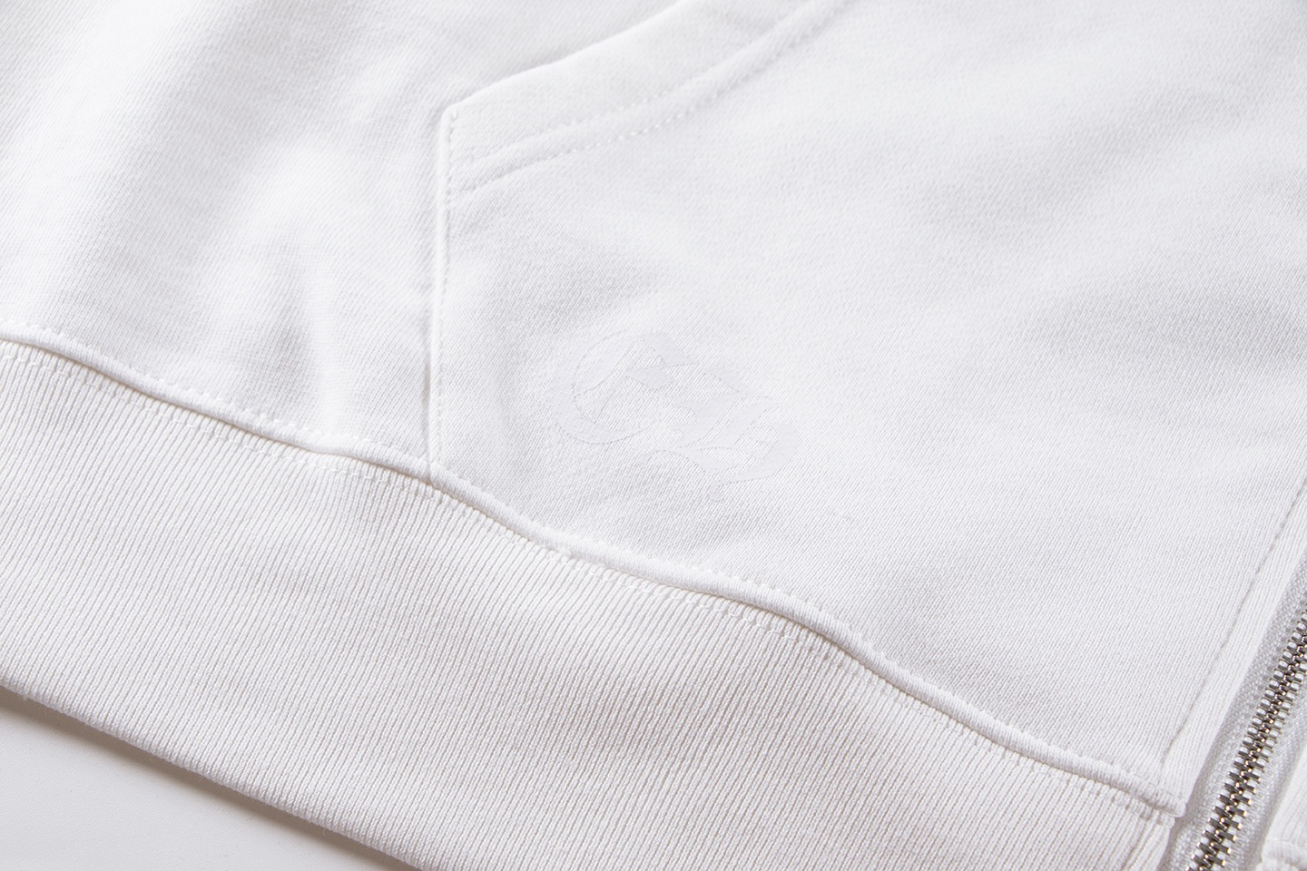 【CHROME HEARTS】パーカー