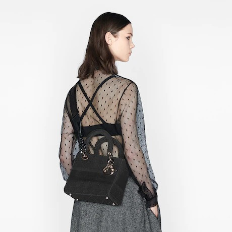 【DIOR】雑誌掲載！完売必至！憧れのMedium Lady D-Lite Bag！ 刺繍キャンバス グレー バッグ