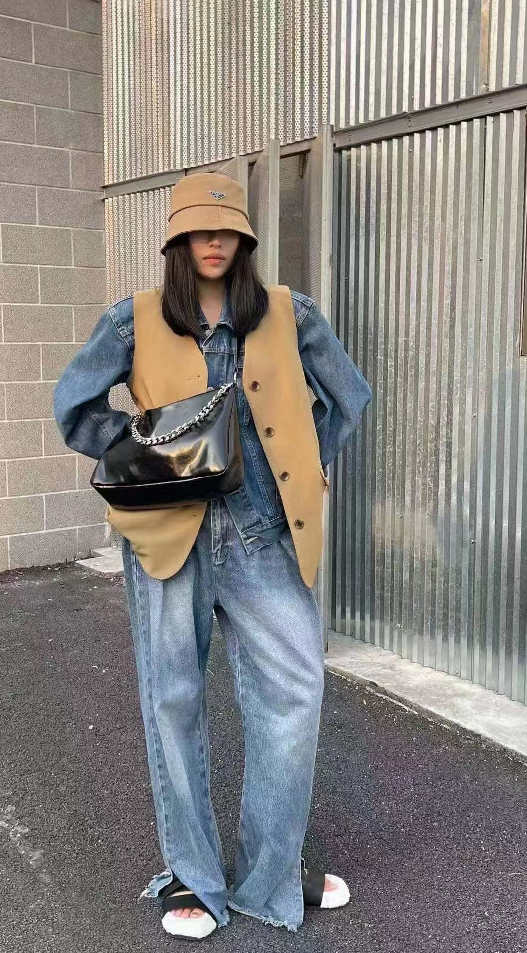 👜Ysl 側面のロゴ メッセンジャーバッグ