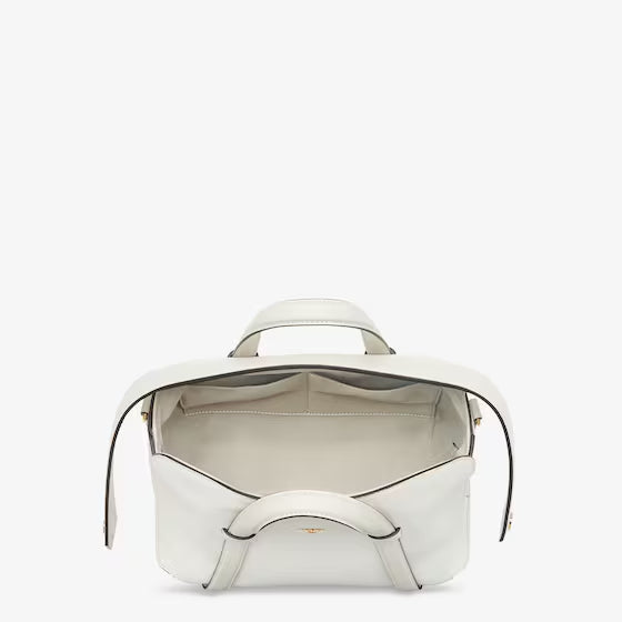 フェンディ ボストン 365    アイスホワイト レザー バッグ