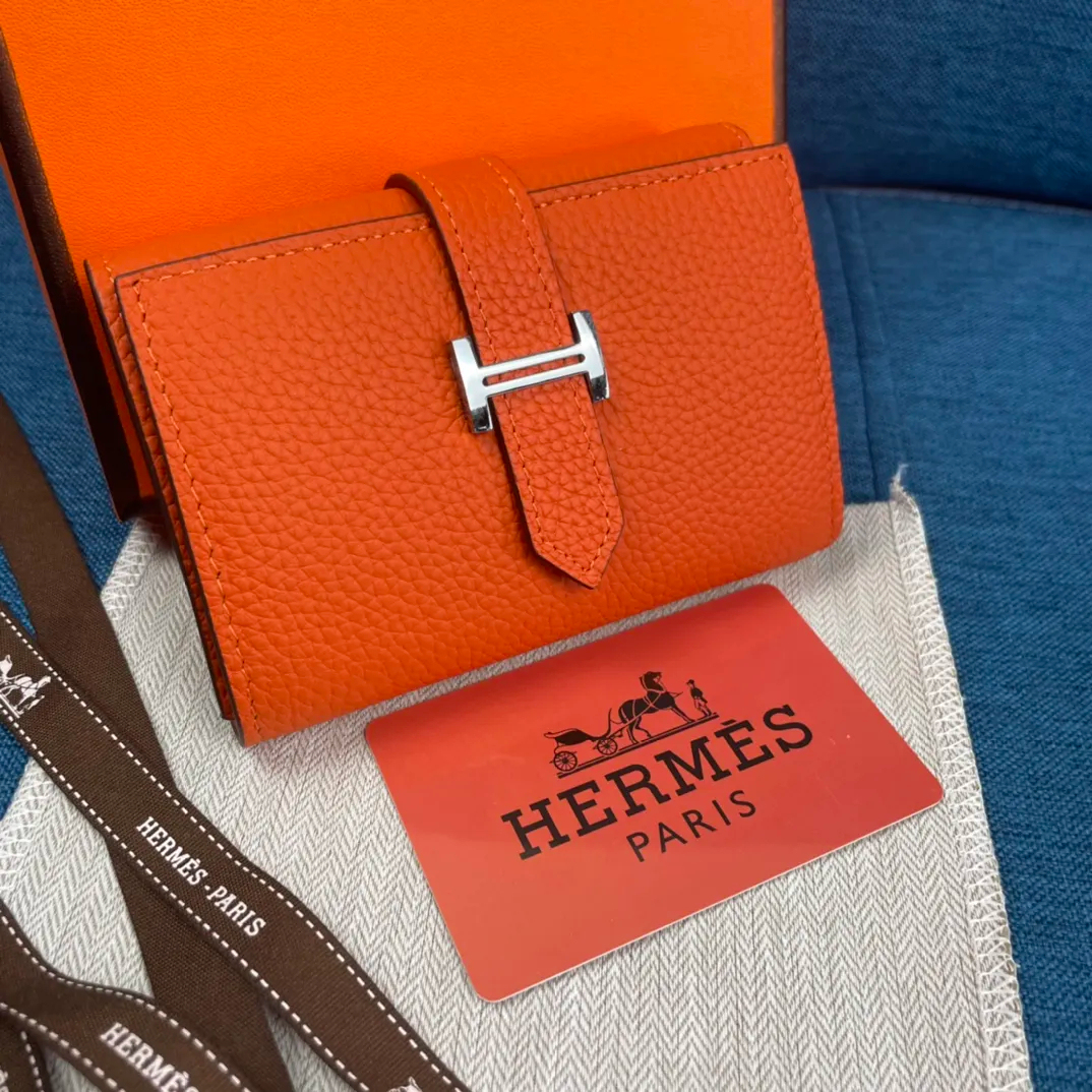 HERMÈS 三つ折り財布 8カラー 10X12CM