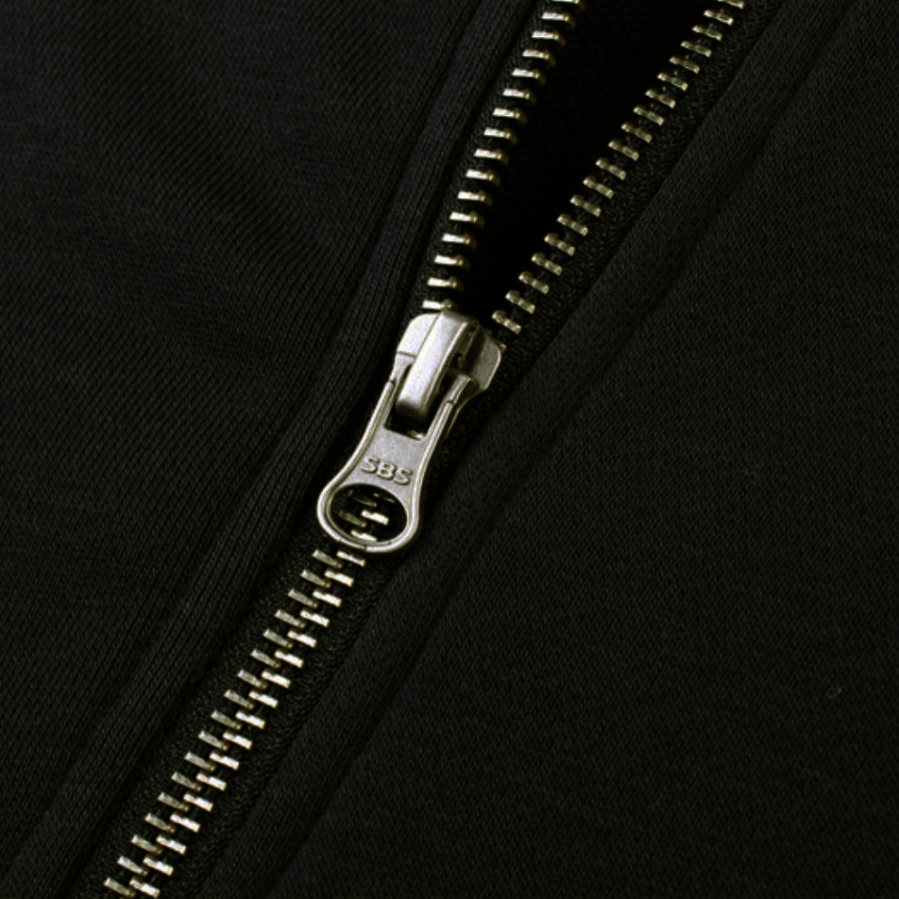 【FENDI】ジップアップパーカー