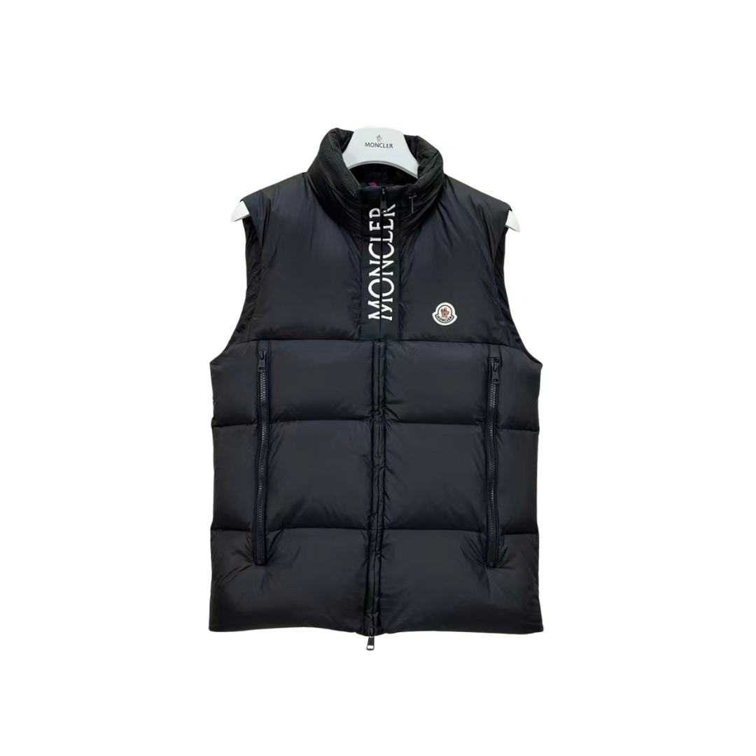 【MONCLER旗艦店】（モンクレール）ダウンベスト ご好評に付き再入荷！