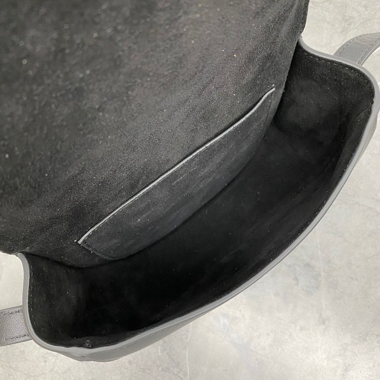 【CELINE旗艦店】(セリーヌ) ショルダーバッグ & クロスボディバッグ 18.5x8x15cm