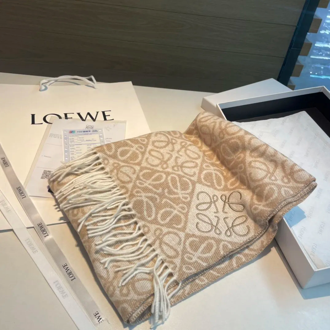 【LOEWE公式旗艦店】ロエベ スカーフ 2本目追加＋2,000円