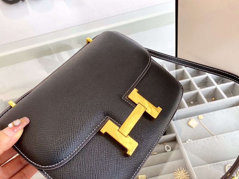 Hermes エルメス ☆ 2021年最新なクラシックな constance ショルダーバッグ 手提げ袋 肩掛け