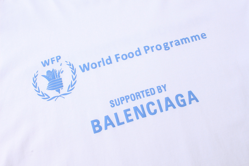 【BALENCIAGA】バレンシアガ 男女兼用、ご好評に付き再入荷！