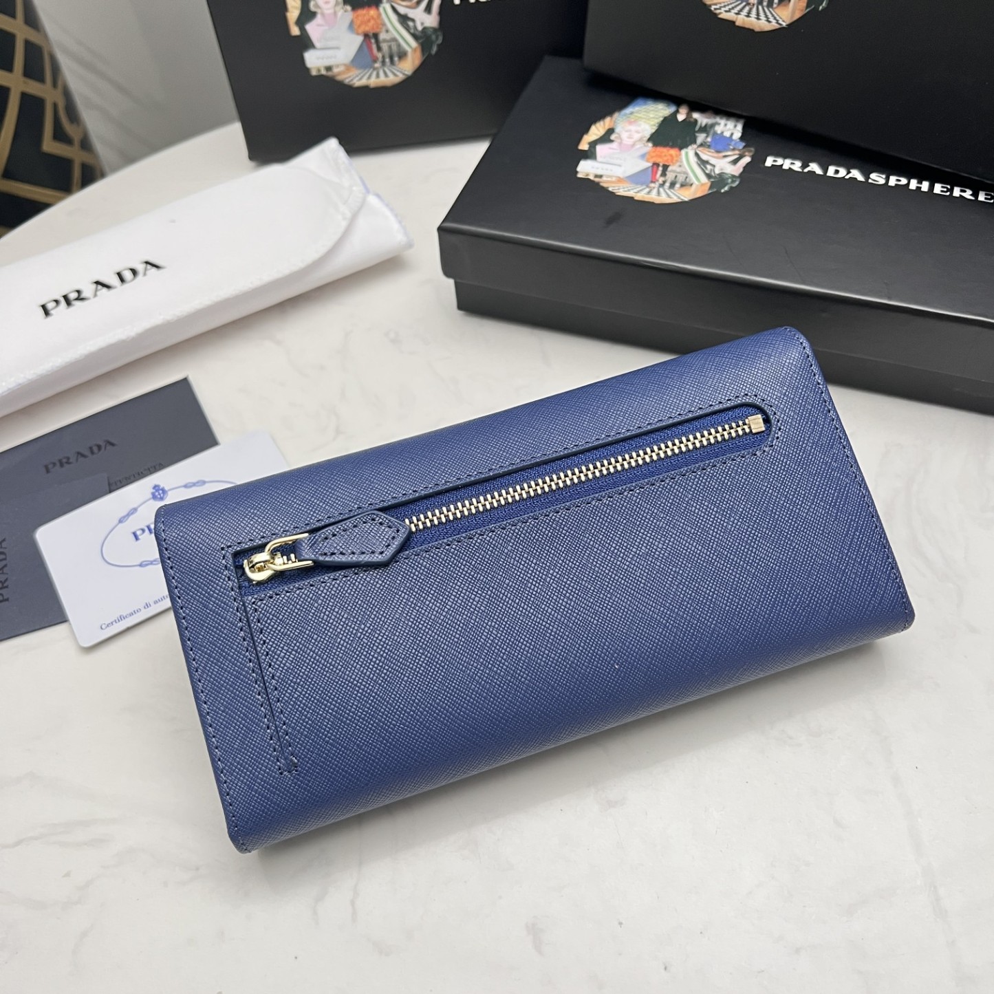 Pradaレザー コンチネンタルウォレット 財布 折財布