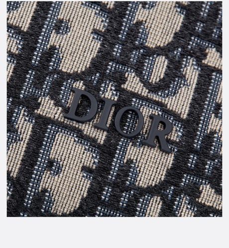 DIORバックパック