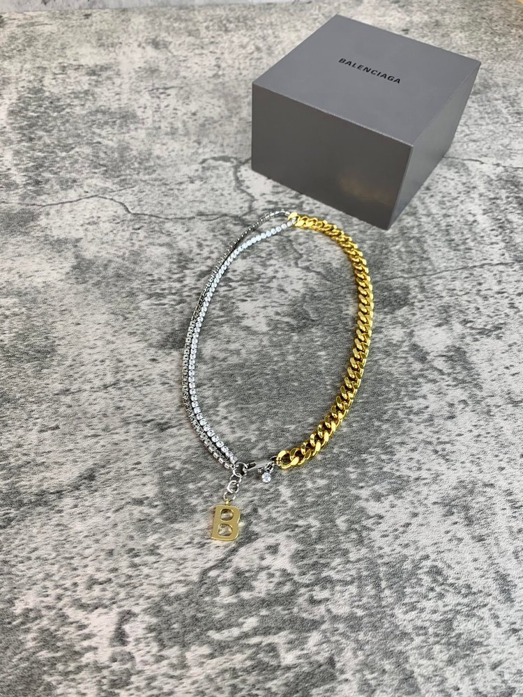 Balenciaga （バレンシアガ）ネックレス シルバー/ゴールド 男女兼用