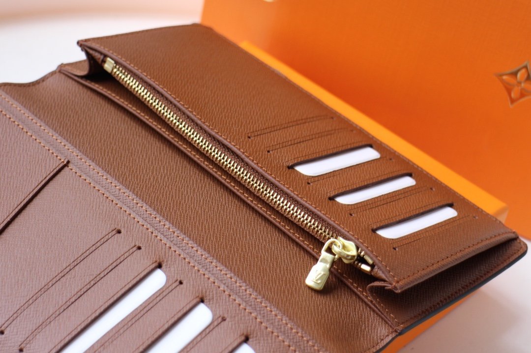 Louis Vuitton (ルイ・ヴィトン) 財布 11x8.5x2 cm