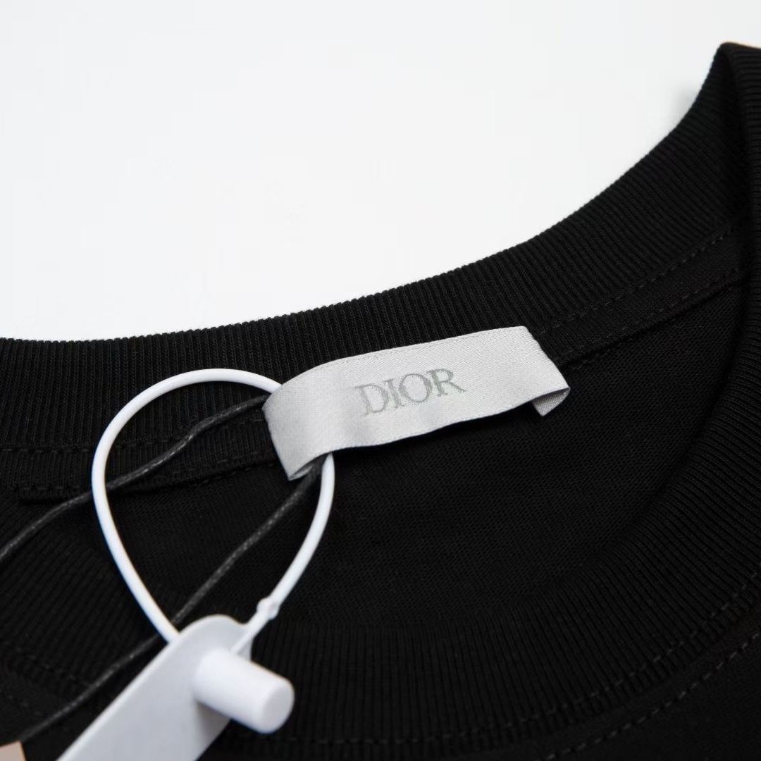 【DIOR】（ディオール）半袖 ご好評に付き再入荷！