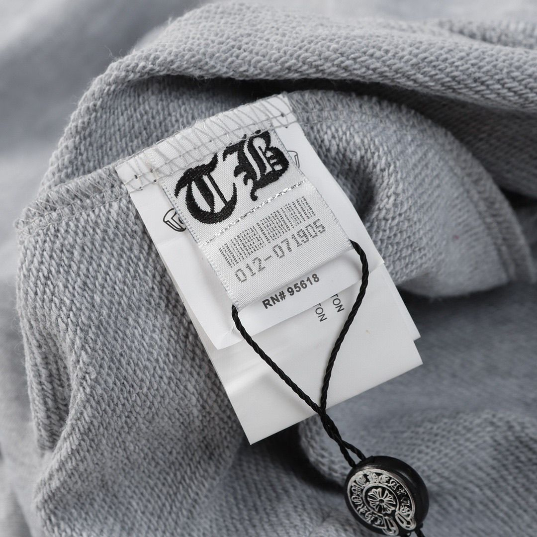 【CHROME HEARTS】パーカー